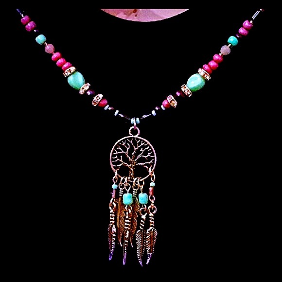 Tree of Life with Feathers and Shine Dreamcatcher Handcrafted Diffuser Necklace - Picture 1 of 2